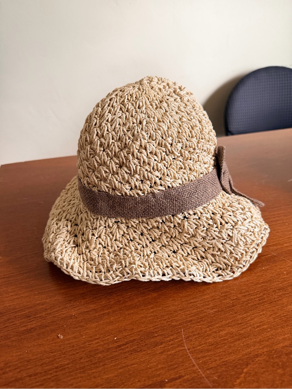 Source Unknown Beige Straw Sun Hat with Brown Ribbon